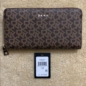 DKNY WALLET
